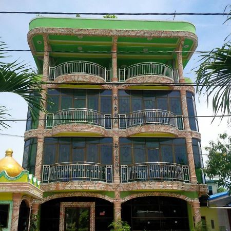 Wisma Rizky Hotel Bengkalis Esterno foto